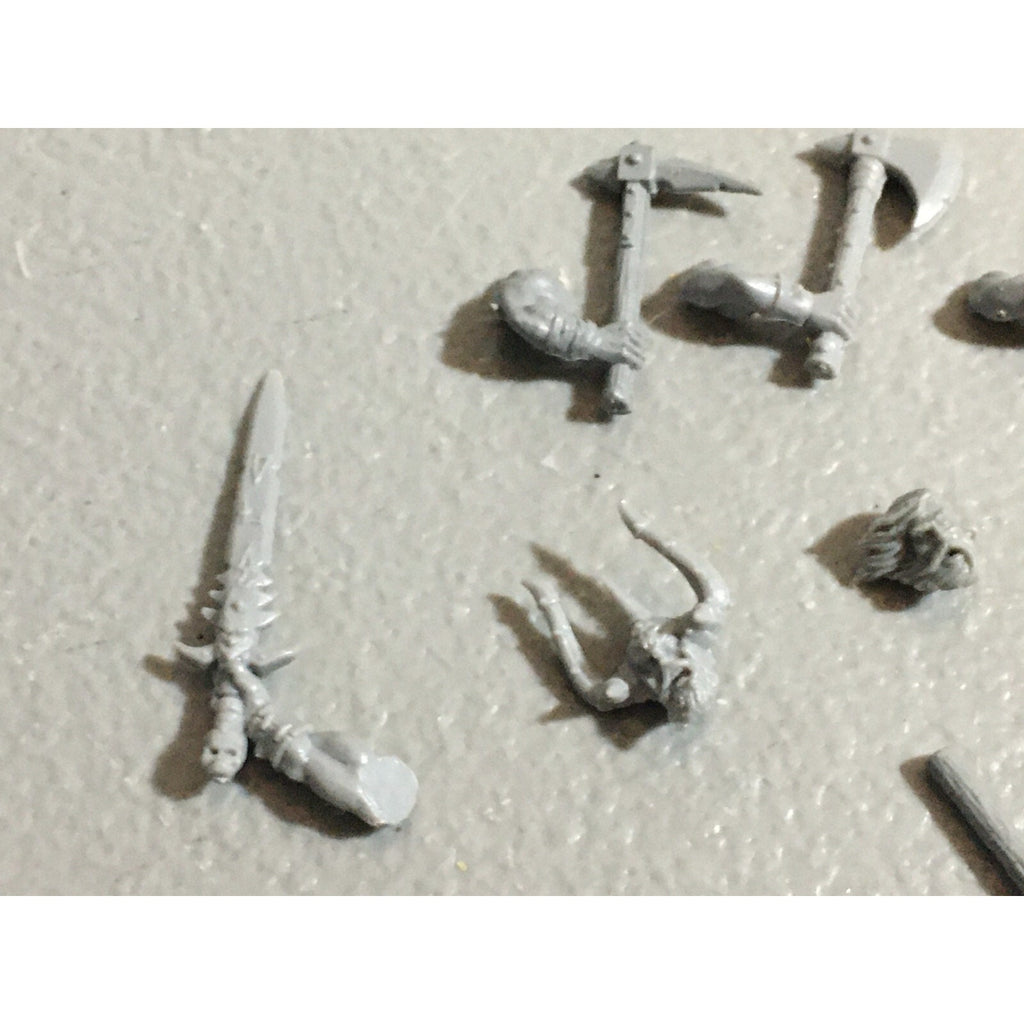 A22177 WARHAMMER FANTASY CHAOS MORTALS BITS LOT MIXED MARAUDER COMMAND & ARMS GW
