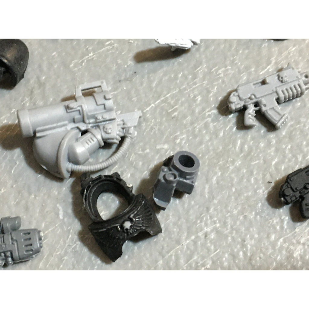 A23160 WARHAMMER 40K SPACE MARINES BITS LOT MIXED MISSILE BOLT GAMES WORKSHOP GW