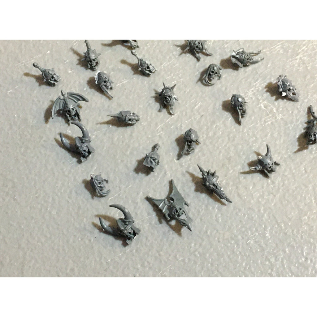 A23413 WARHAMMER FANTASY VAMPIRE COUNTS UNDEAD BITS LOT SKELETON WIGHT HEADS GW