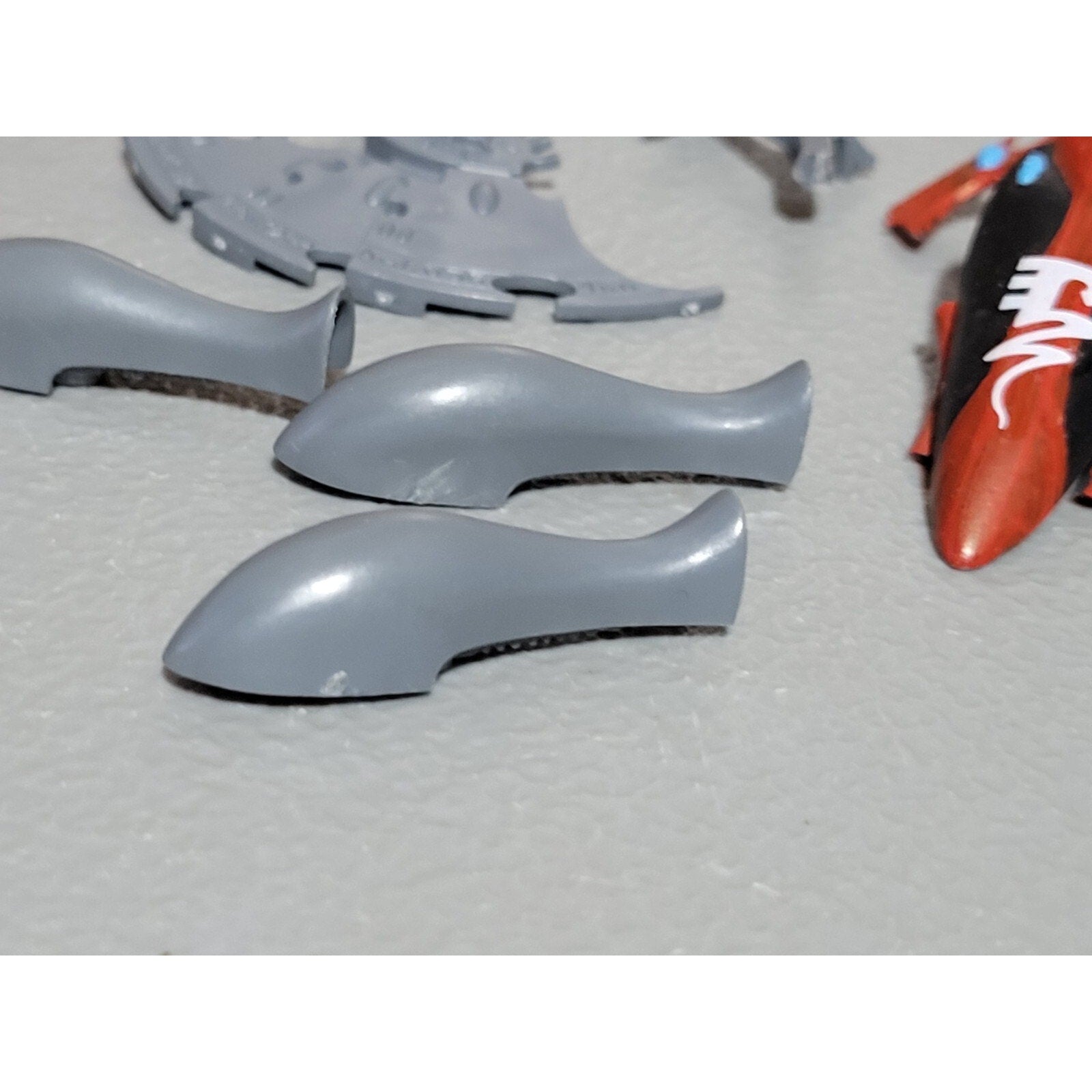 A18536 WARHAMMER 40K ELDAR CRAFTWORLDS BITS & INCOMPLETE LOT