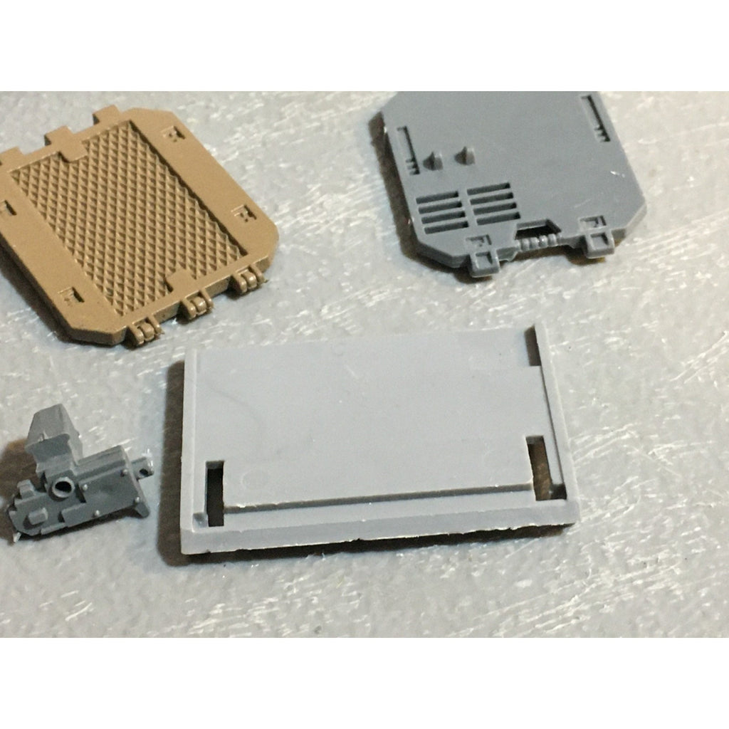 A24519 WARHAMMER 40K SPACE MARINES BITS LOT TANK RHINO RAZORBACK LAND RAIDER