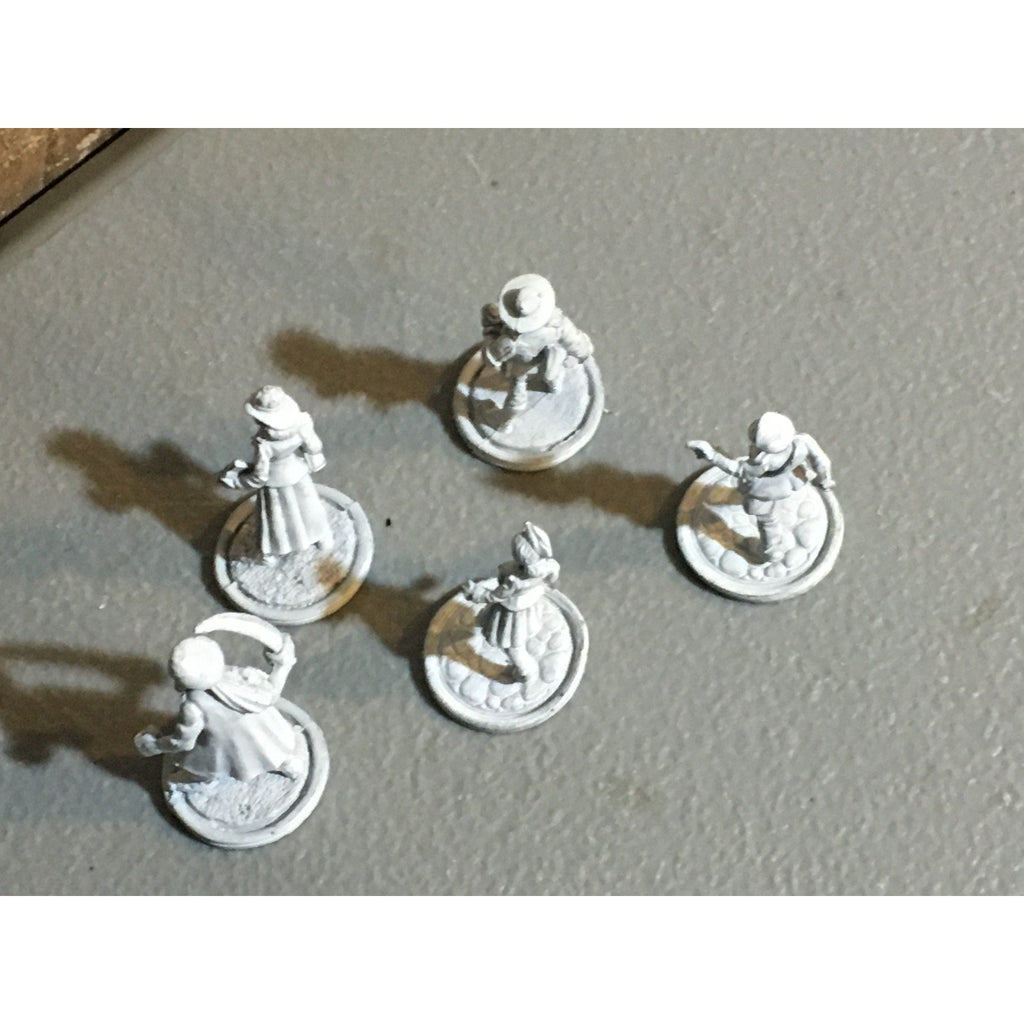 A32507 UNKNOWN METAL MINIATURES LOT 5 PK HUMAN EXPLORER SOLDIER PIRATE