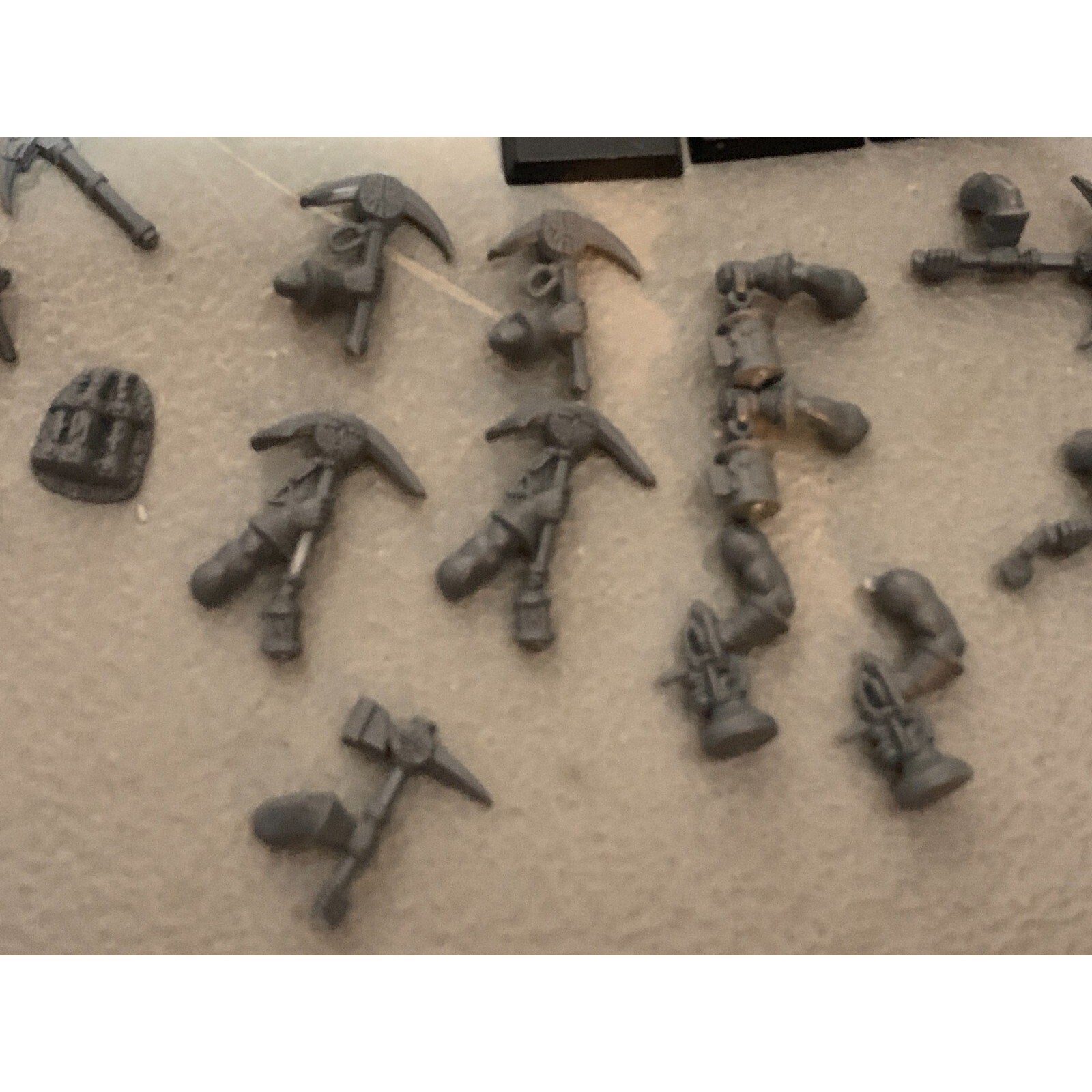 A16701 WARHAMMER AOS FANTASY DWARFS DWARVES MINERS & BITS LOT