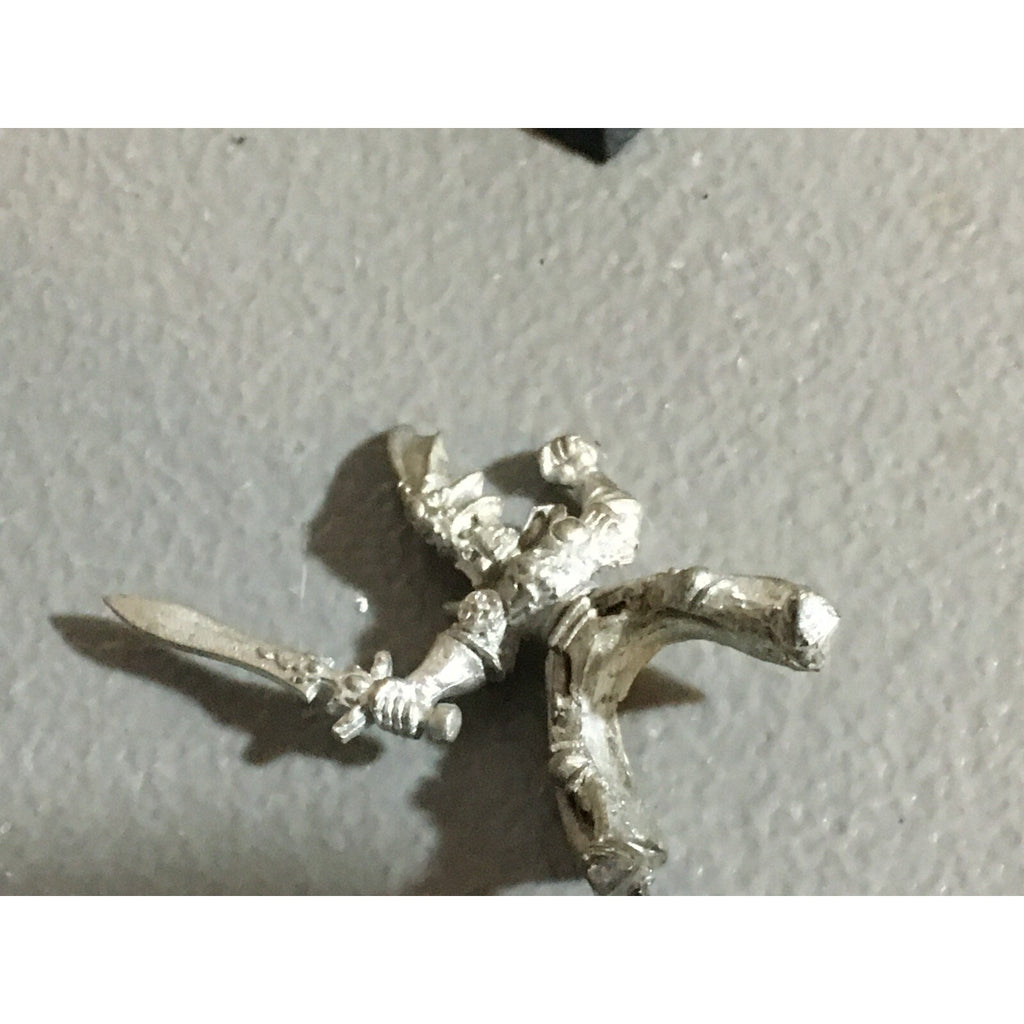A23909 WARHAMMER FANTASY HIGH ELVES METAL MOUNTED HERO ARDATH NO SHIELD ALT HORS