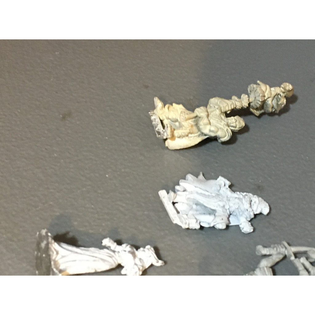A34037 UNKNOWN METAL MINIATURES FANTASY MIXED LOT ELF WARRIOR STANDARD