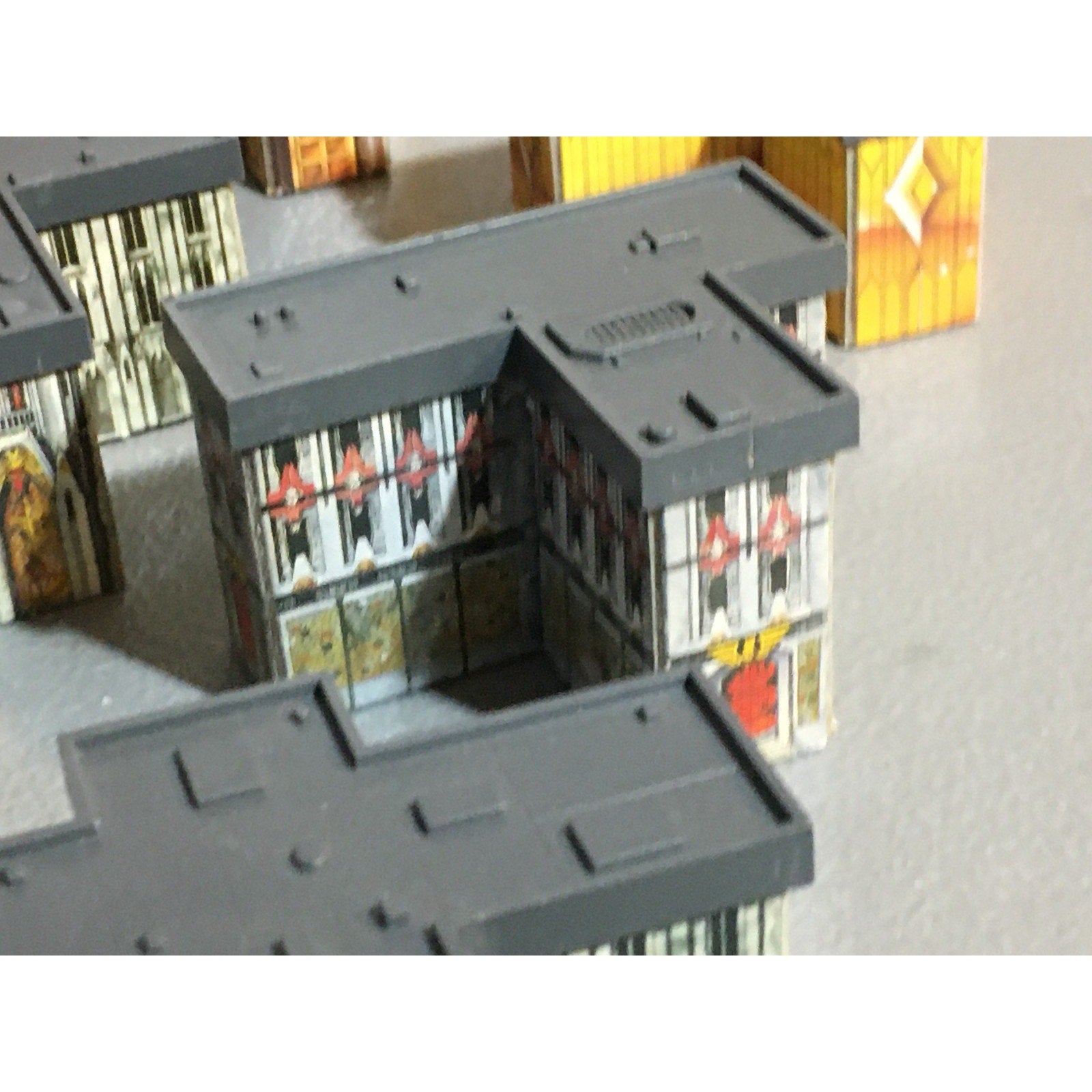 A31677 WARHAMMER EPIC 40K TERRAIN BUILDINGS PLASTIC & CARDSTOCK 8 PK