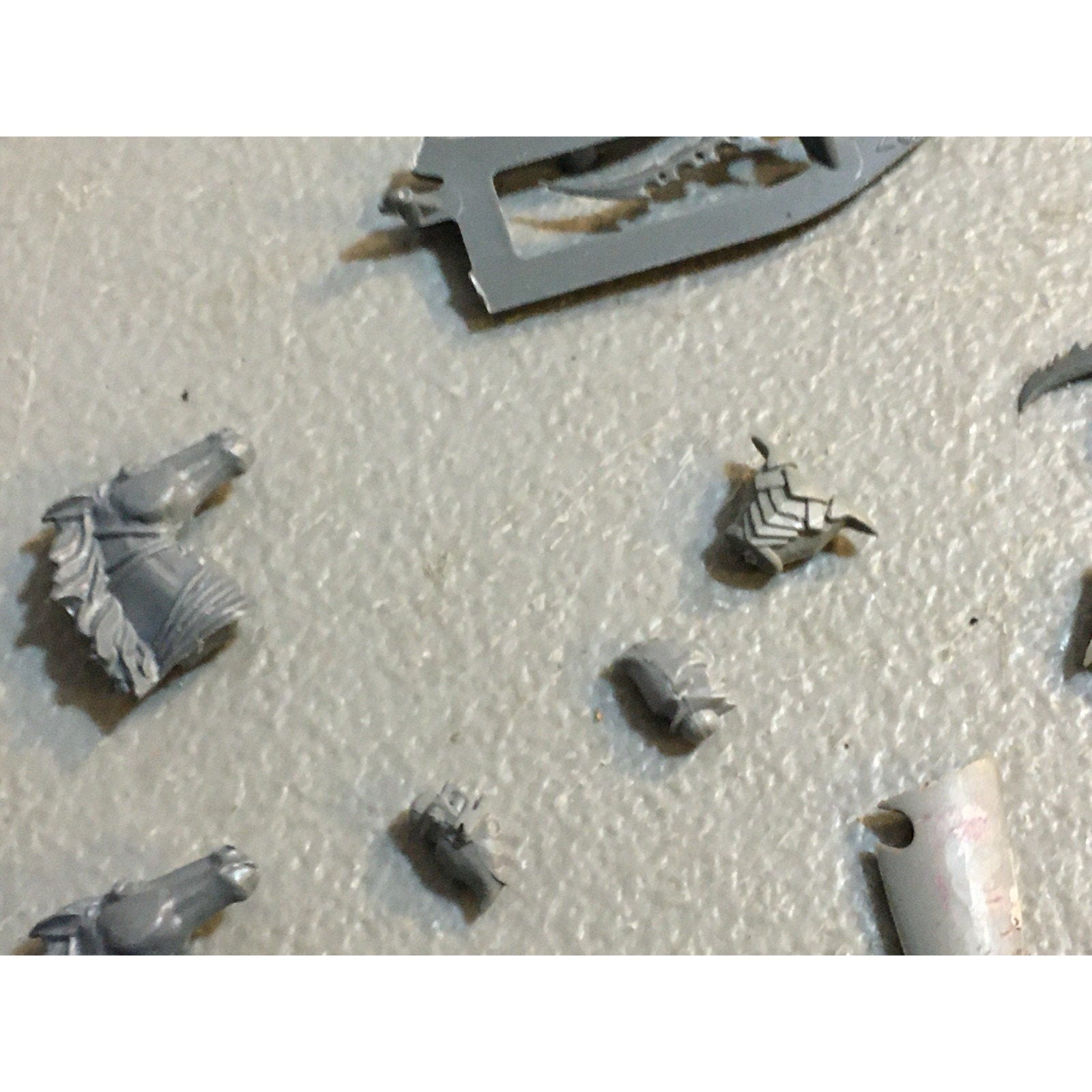 A27324 WARHAMMER AOS FANTASY OLD WORLD BITS LOT DARK ELVES HORSE HEADS