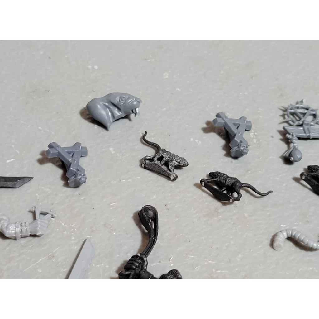 A18986 WARHAMMER FANTASY AOS SKAVEN NIGHT RUNNERS BITS LOT + EXTRA