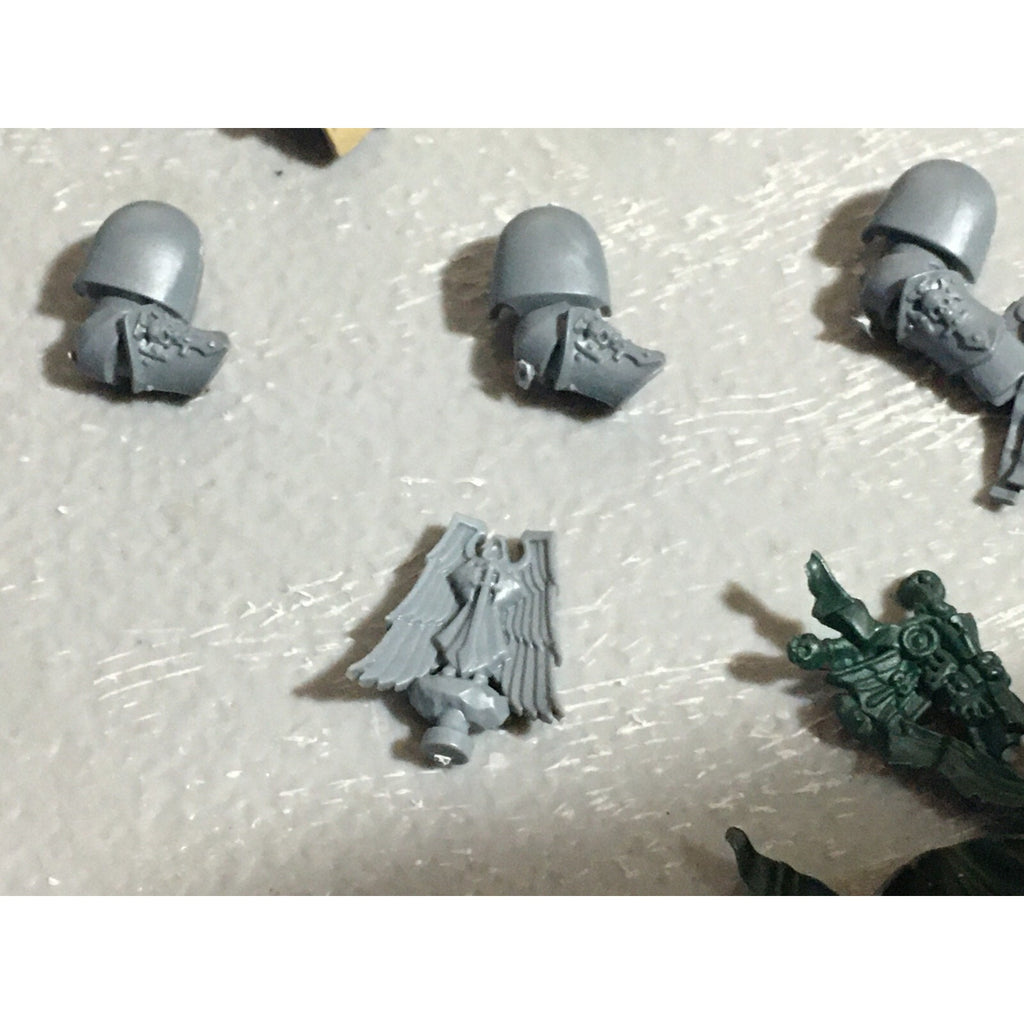 A22272 WARHAMMER 40K SPACE MARINES DARK ANGELS BITS LOT MIXED GAMES WORKSHOP GW