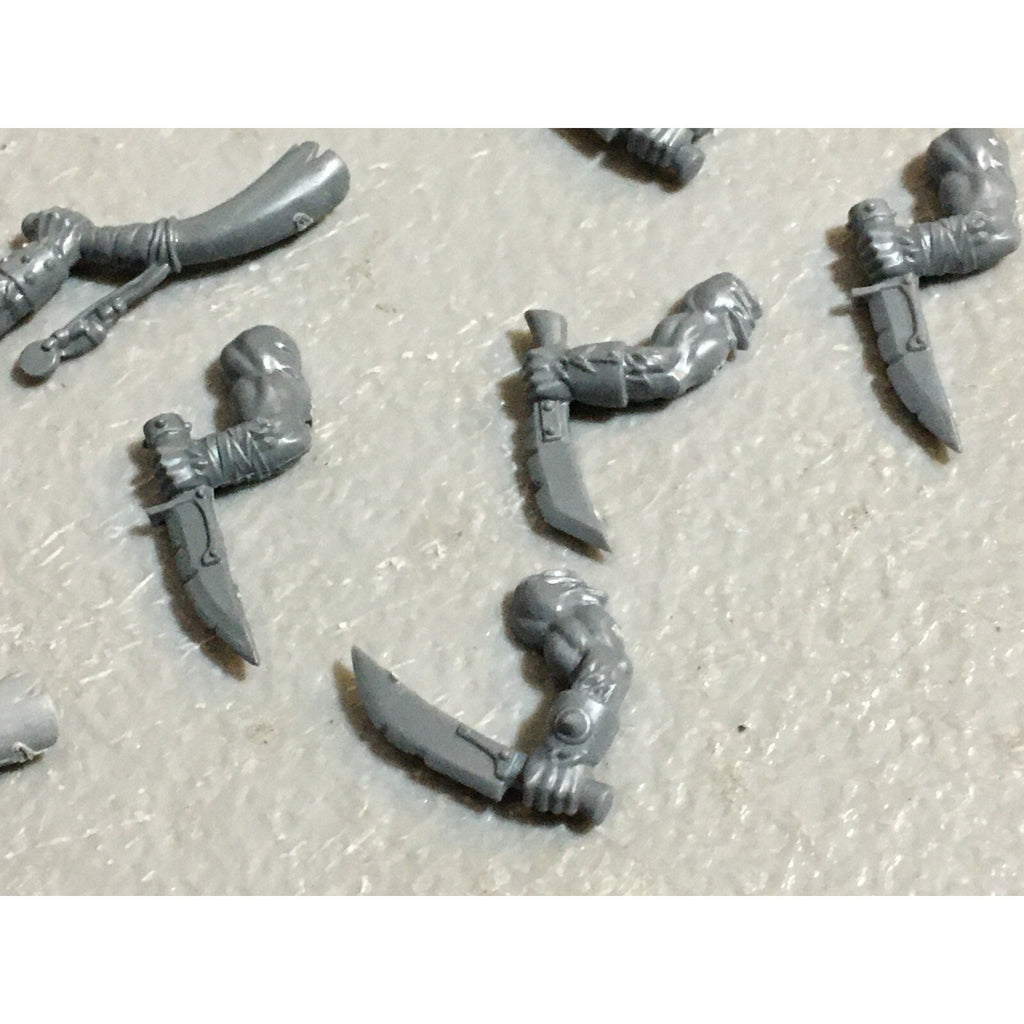 A23246 WARHAMMER FANTASY CHAOS BEASTMEN BITS LOT COMMAND GAMES WORKSHOP GW