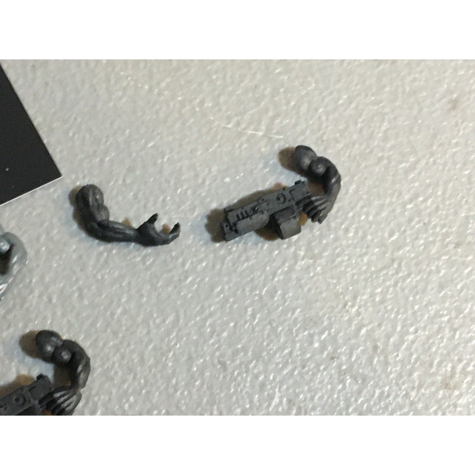 A33564 WARHAMMER 40K SPACE ORKS BITS LOT ARMS SHOOTA GW GAMES WORKSHOP