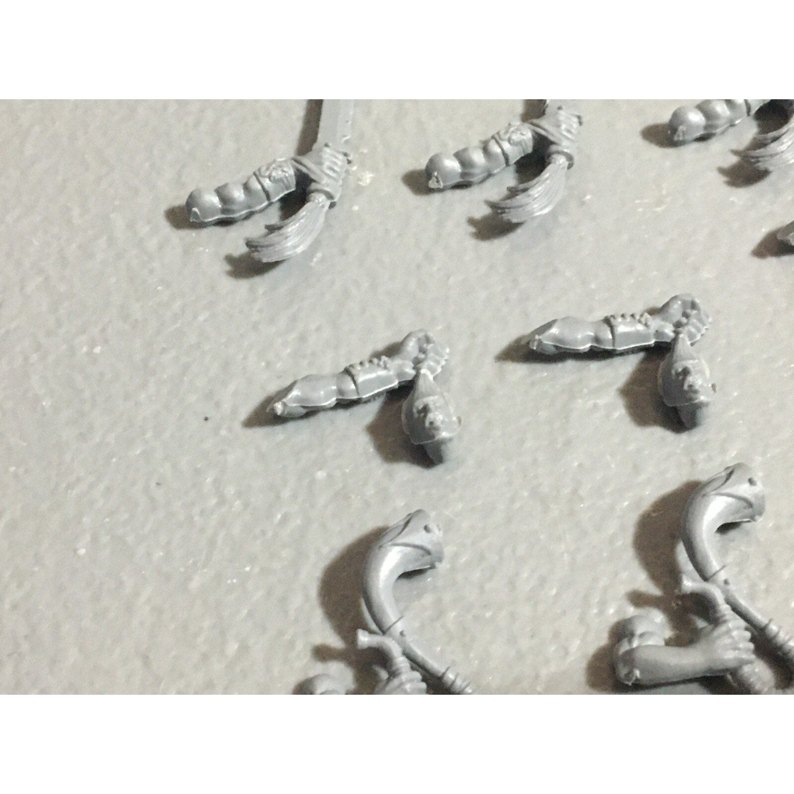 A22630 WARHAMMER FANTASY ORCS & GOBLINS BITS LOT GOBLIN WOLF RIDER ARMS GW
