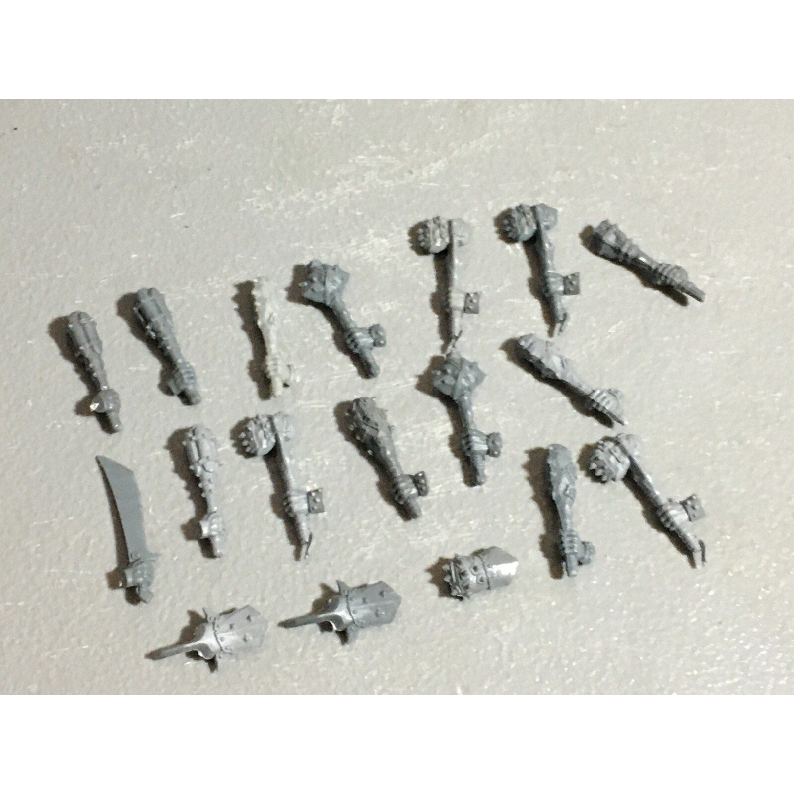 A22582 WARHAMMER FANTASY OGRE KINGDOMS BITS LOT HANDS GAMES WORKSHOP GW