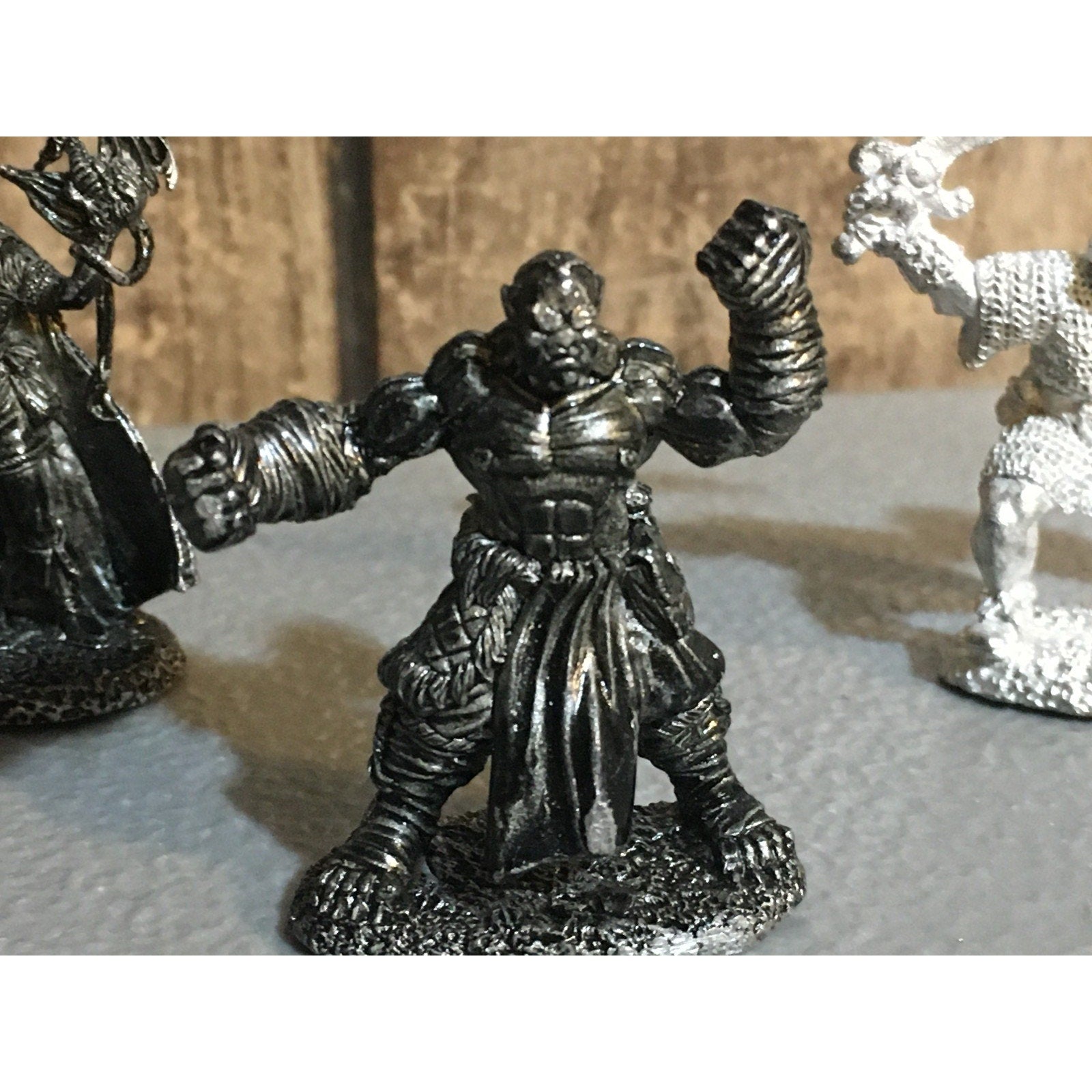 A34007 REAPER MINIS METAL ELISHA LIGHTS EDGE GUNGOR HALF ORC MONK WARRIOR KARGIR