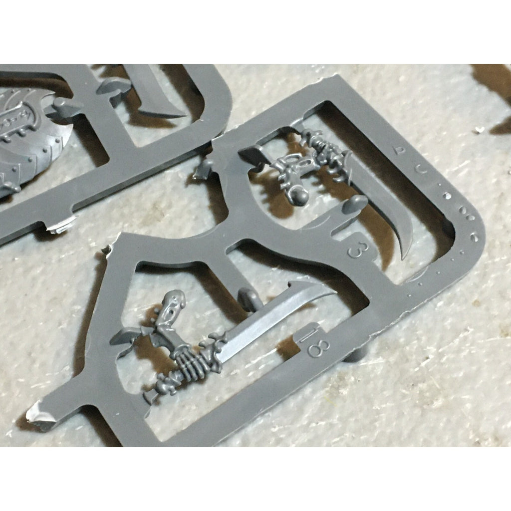 A23595 WARHAMMER AOS OSSIARCH BONEREAPERS BITS ON SPRUE LOT MORTEK GUARD GW
