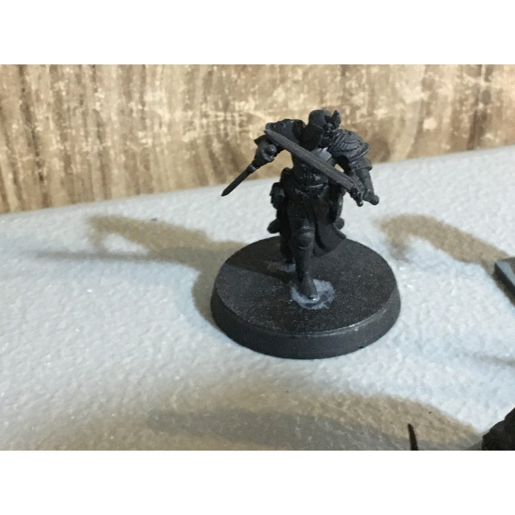 A32536 UNKNOWN MINIATURES PLASTIC INCOMPLETE WARRIOR SOLDIER