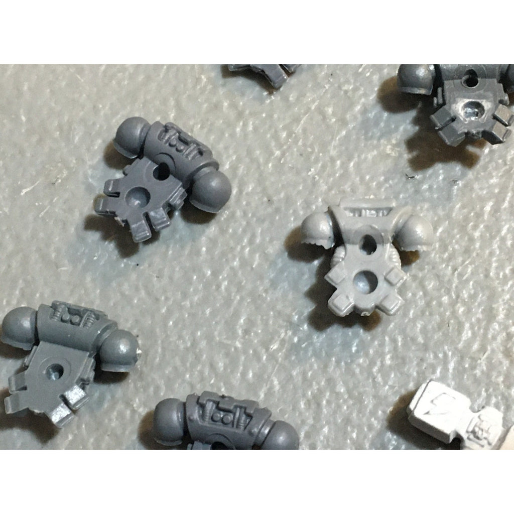 A27487 WARHAMMER 40K SPACE MARINES BITS LOT BACKPACKS TERMINATOR ARMS GW