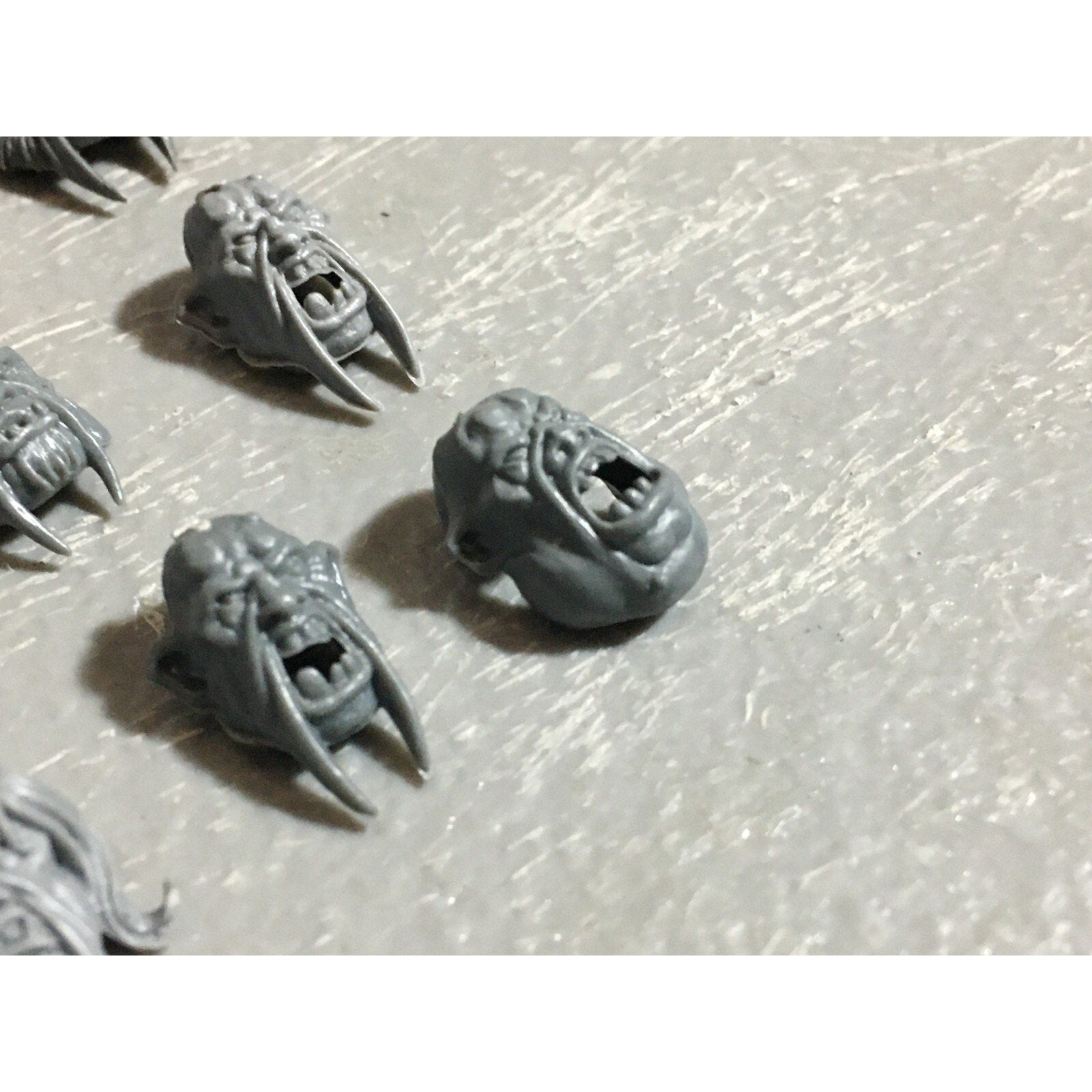 A22577 WARHAMMER FANTASY OGRE KINGDOMS BITS LOT HEADS GAMES WORKSHOP GW