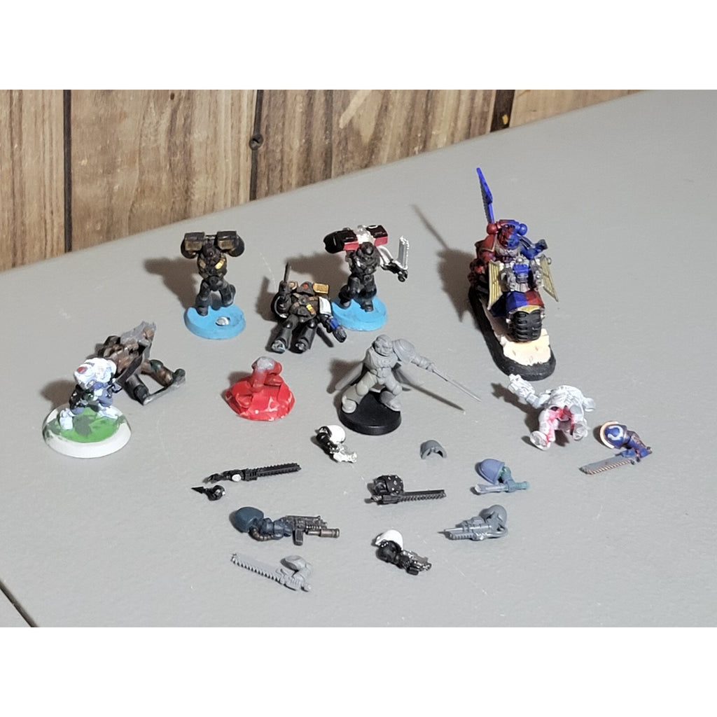 A19115 WARHAMMER 40K SPACE MARINES LOT CAPTAIN BIKE NARTHECIUM ASSAULT
