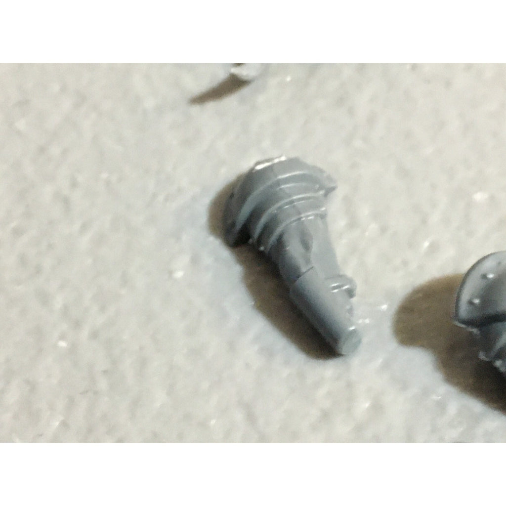 A23234 WARHAMMER FANTASY CHAOS BEASTMEN BITS LOT BESTIGOR ARMS HEADS GW
