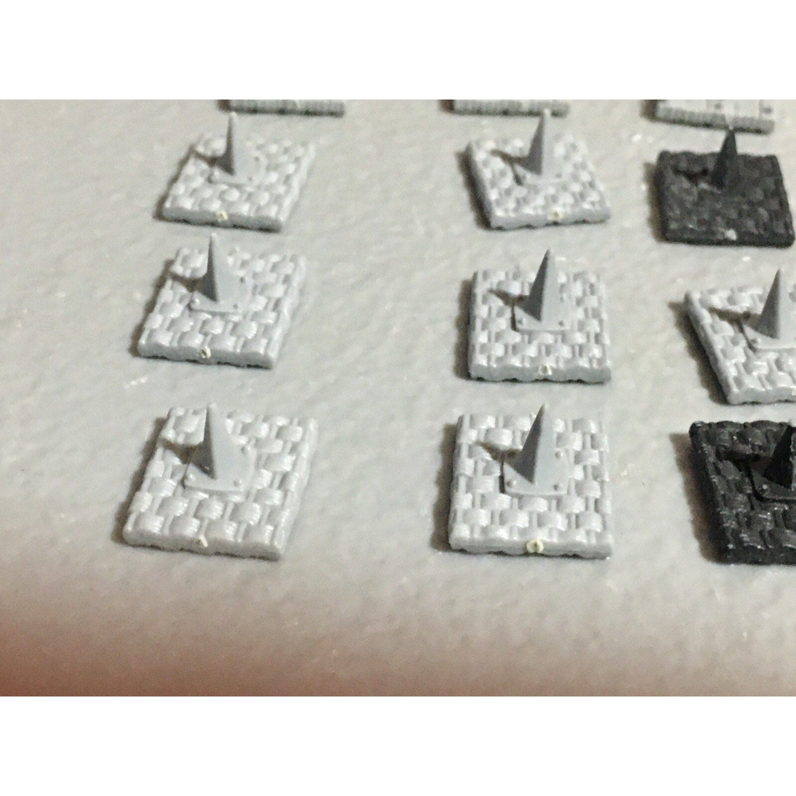 A22621 WARHAMMER FANTASY ORCS & GOBLINS BITS LOT GOBLIN SHIELD GAMES WORKSHOP GW