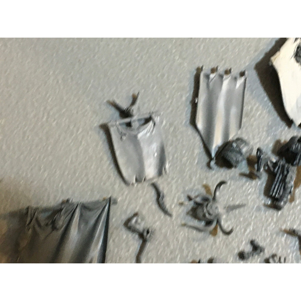 A29616 WARHAMMER FANTASY AOS MIXED BITS LOT BANNER SHIELD CLOAK GW