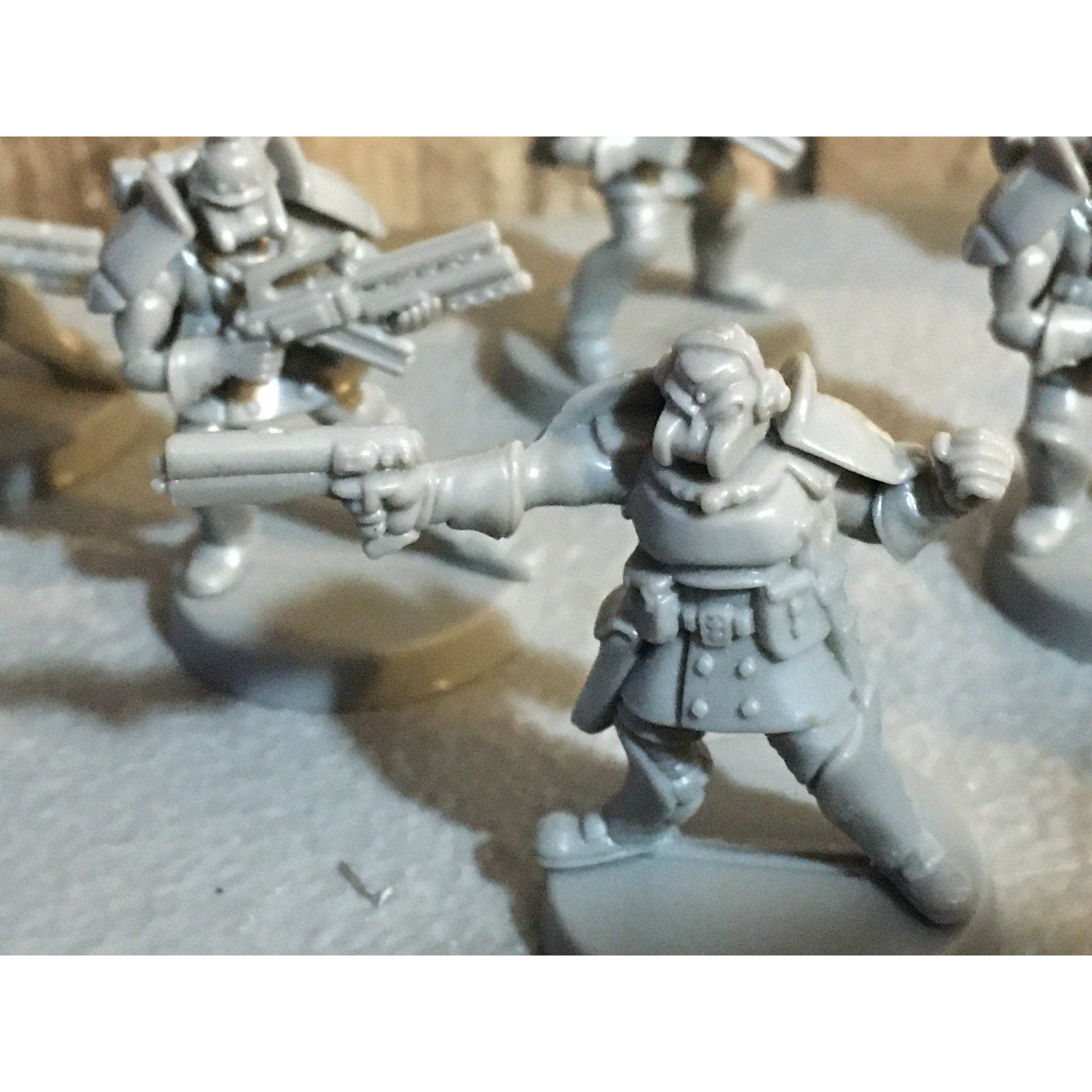 A30060 UNKNOWN TABLE TOP SCI-FI POWER ARMOR SOLDIERS 10 PK WAR GAMES