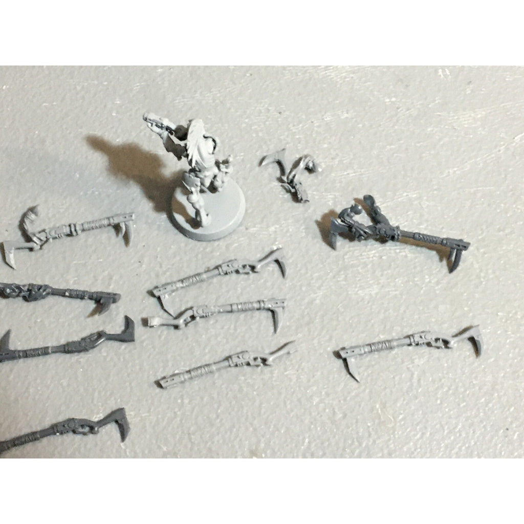 A23027 WARHAMMER 40K TAU EMPIRE BITS LOT KROOT GUNS HEADS GAMES WORKSHOP GW