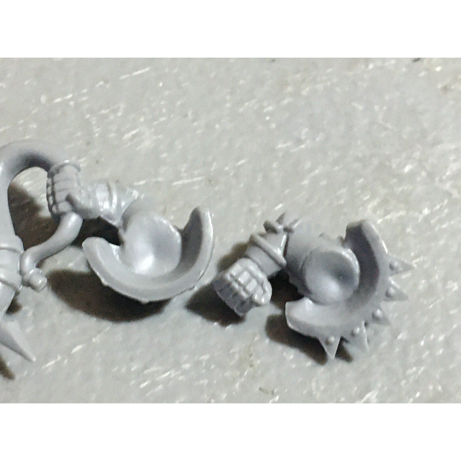 A22252 WARHAMMER FANTASY CHAOS MORTALS BITS LOT WARRIORS KNIGHTS WEAPONS GW OOP