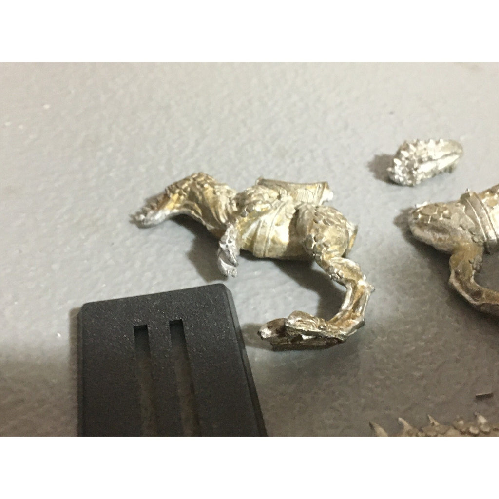 A20377 WARHAMMER FANTASY DARK ELVES METAL COLD ONE KNIGHT NO SHIELD