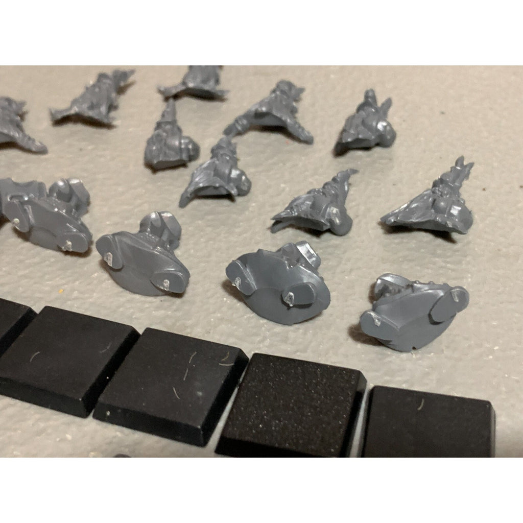 A16701 WARHAMMER AOS FANTASY DWARFS DWARVES MINERS & BITS LOT