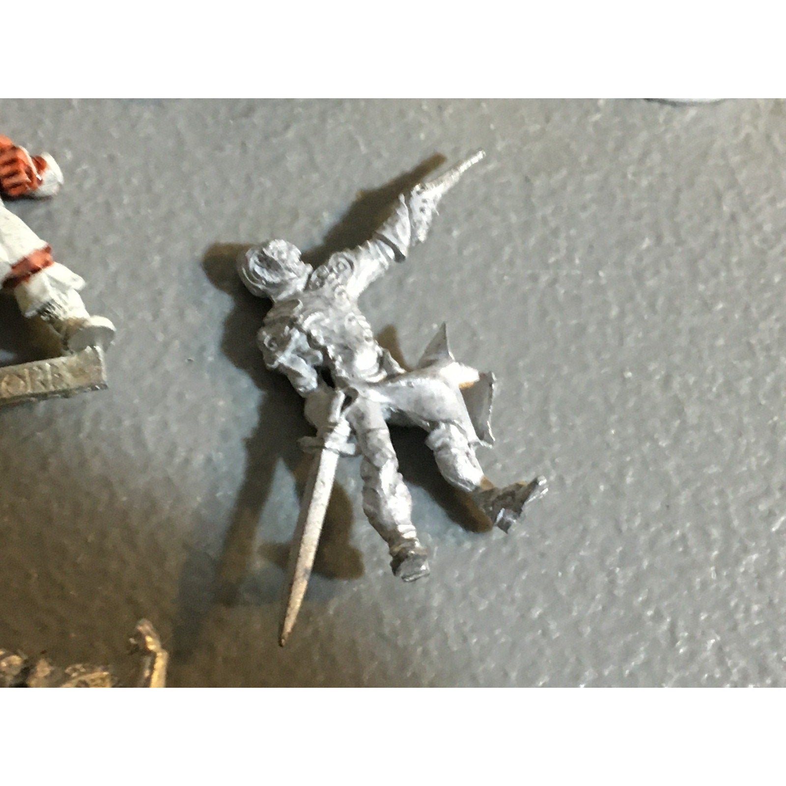 A32529 UNKNOWN METAL MINIATURES INCOMPLETE WARRIOR SOLDIER NINJA