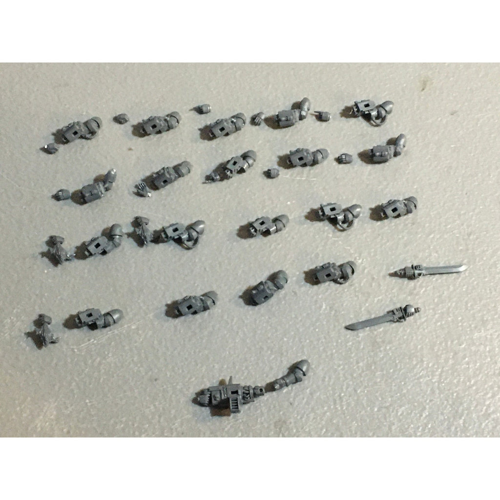 A29906 WARHAMMER 40K GREY KNIGHTS BITS LOT STRIKE ARMS STORM BOLTER SWORD CANNON
