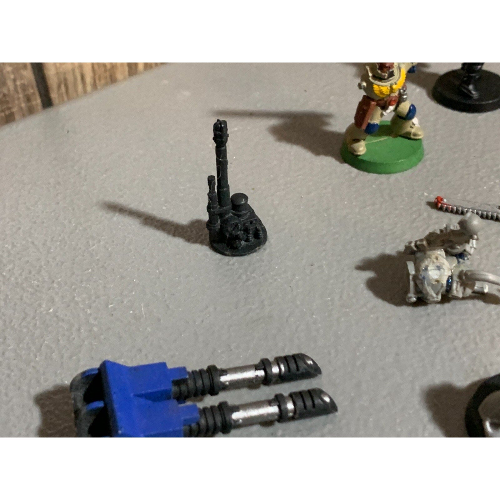 A16811 WARHAMMER 40K SPACE MARINES IMPERIAL & CHAOS BITS LOT GW GAMES WORKSHOP