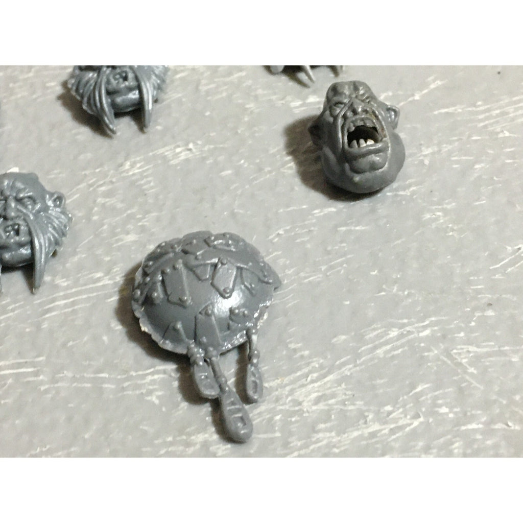 A22591 WARHAMMER FANTASY OGRE KINGDOMS BITS LOT HEADS GAMES WORKSHOP GW