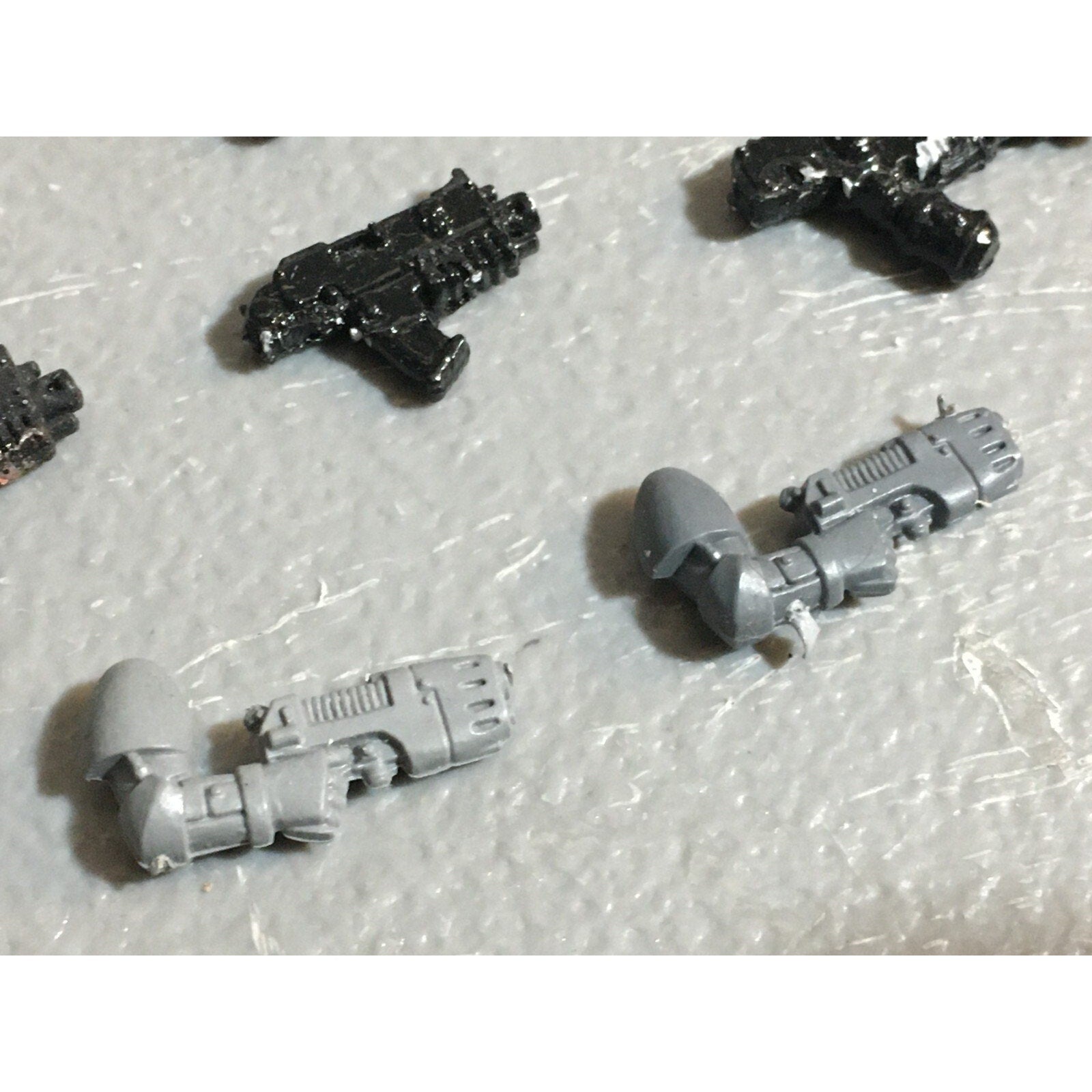 A22960 WARHAMMER 40K SPACE MARINES BITS LOT BOLTERS SPECIALS GAMES WORKSHOP GW