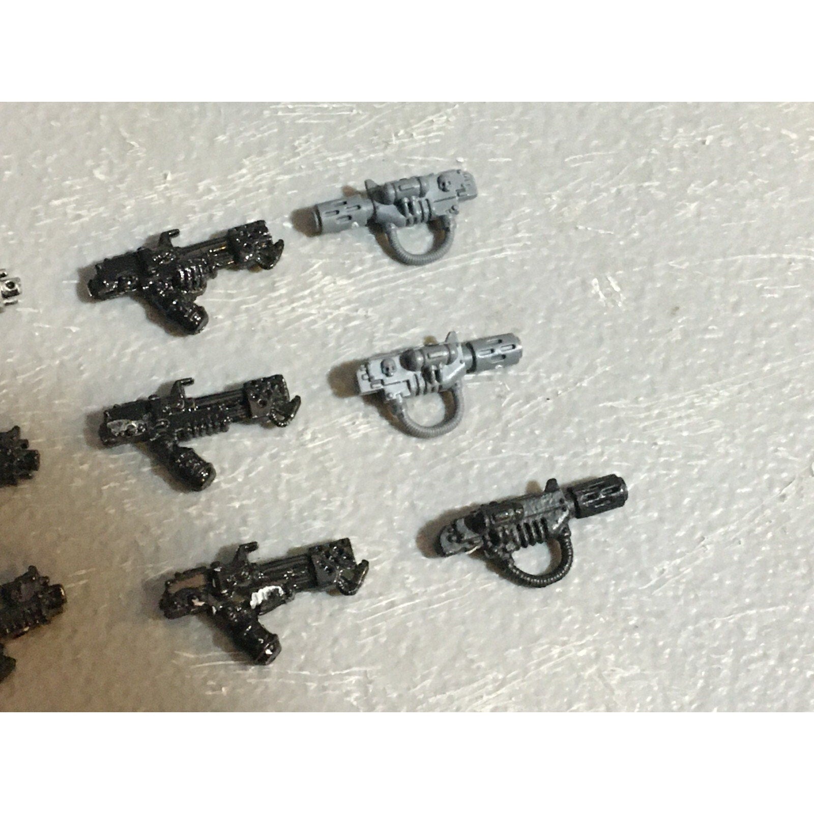 A22960 WARHAMMER 40K SPACE MARINES BITS LOT BOLTERS SPECIALS GAMES WORKSHOP GW