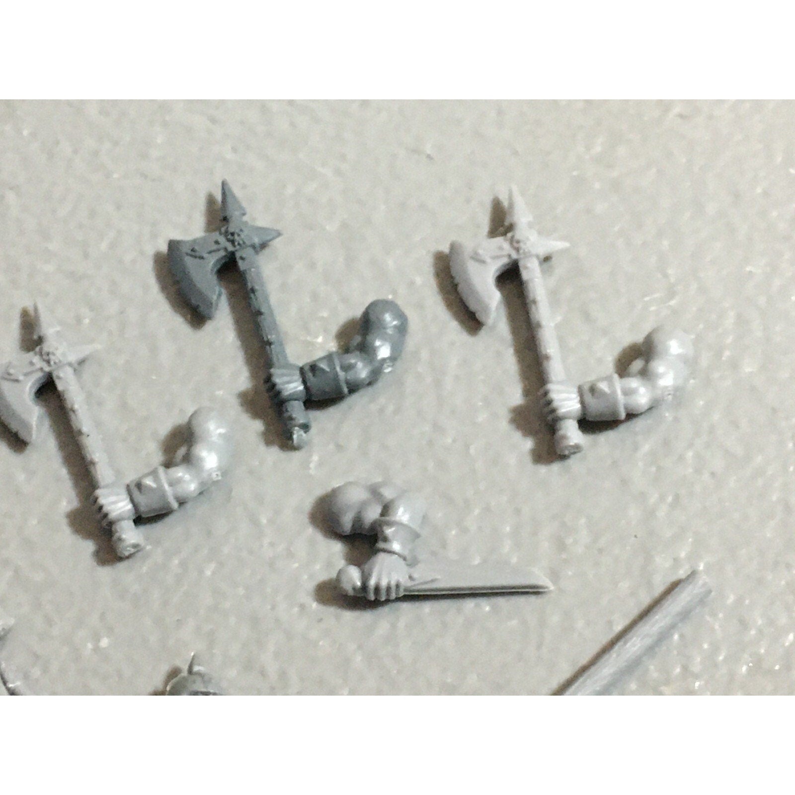 A22180 WARHAMMER FANTASY CHAOS MORTALS BITS LOT MIXED MARAUDER COMMAND & ARMS GW