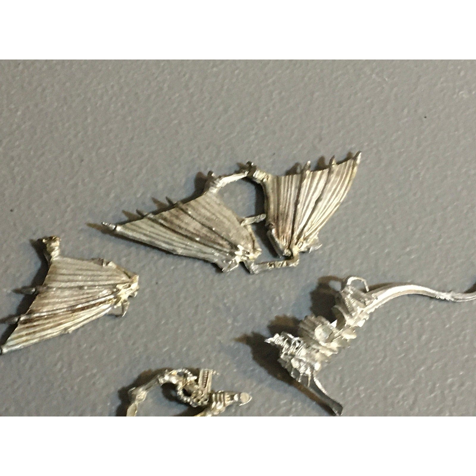 A32814 WARHAMMER 40K TYRANIDS METAL BITS LOT GARGOYLES BODY WING GW