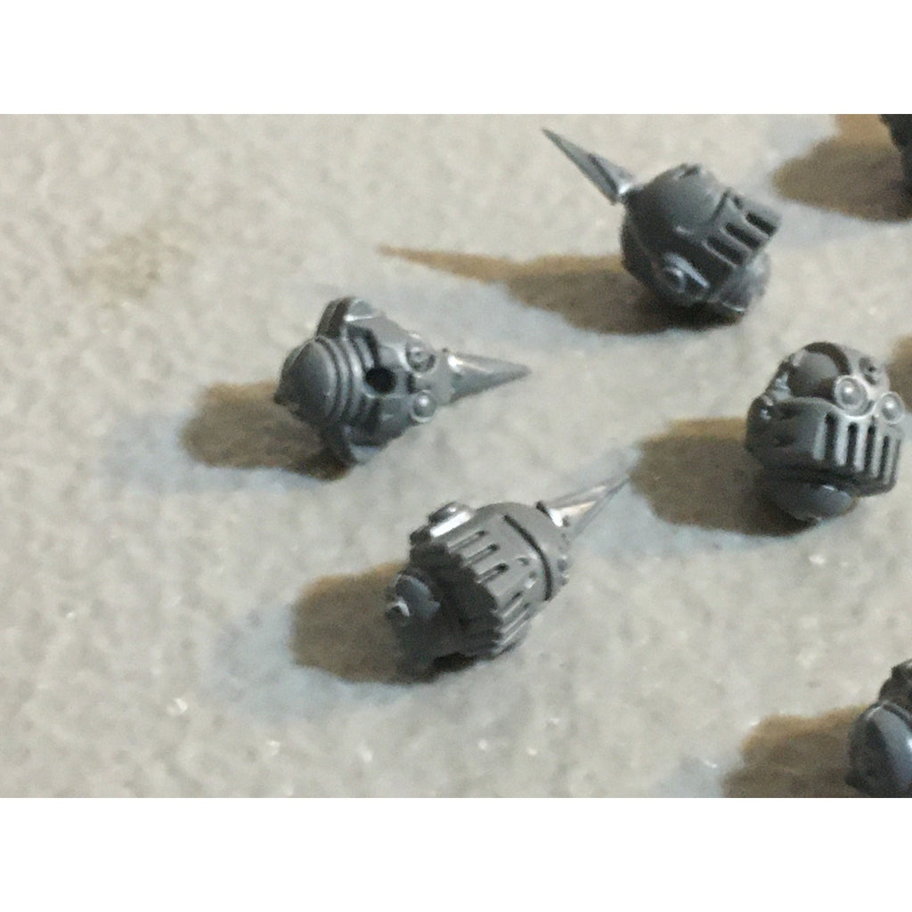 A31438 WARHAMMER 40K DEATH GUARD BITS LOT HEAD MUTATED SPIKE GW CHAOS MARINES