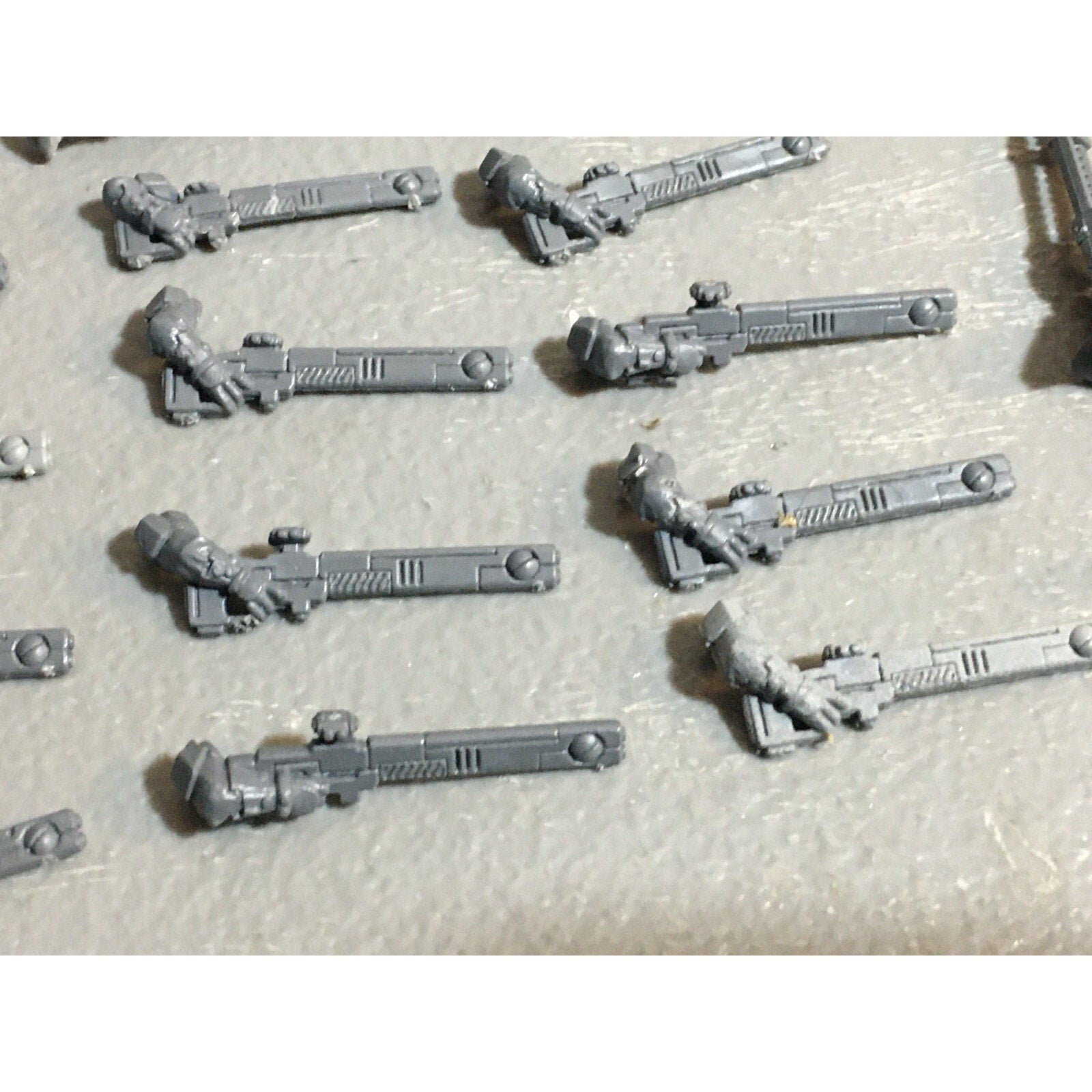 A23028 WARHAMMER 40K TAU EMPIRE BITS LOT FIRE WARRIORS GUNS GAMES WORKSHOP GW