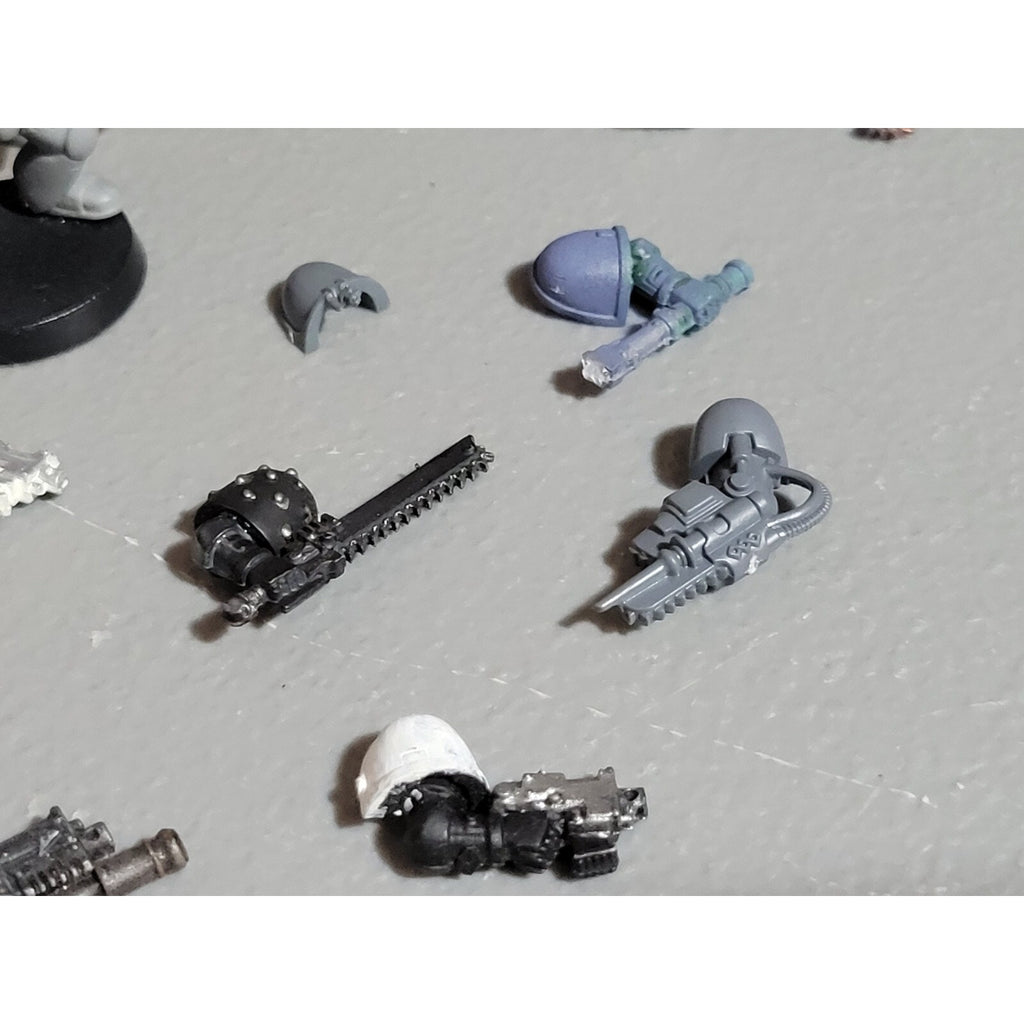 A19115 WARHAMMER 40K SPACE MARINES LOT CAPTAIN BIKE NARTHECIUM ASSAULT