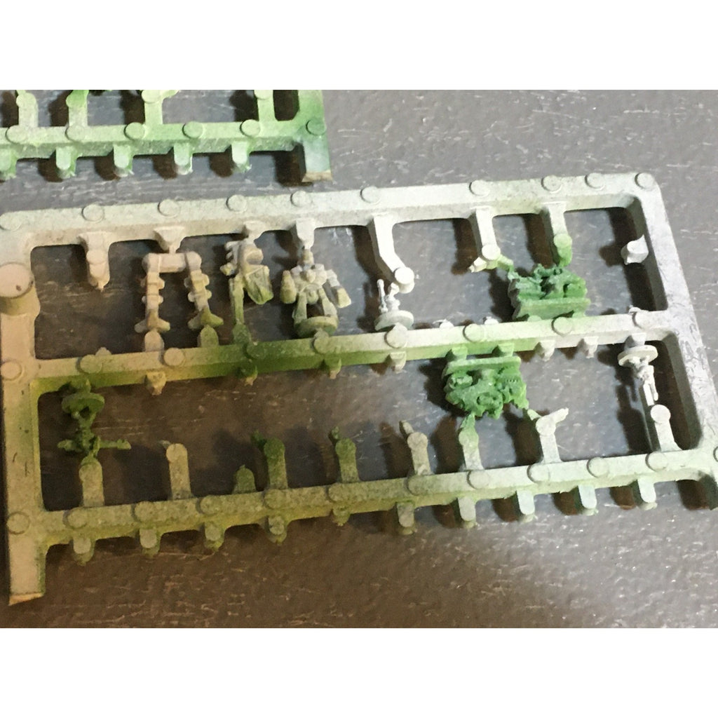 A24561 EPIC 40K IMPERIAL GUARD ROBOTS BIKES WAR WALKERS ON SPRUE GW WARHAMMER