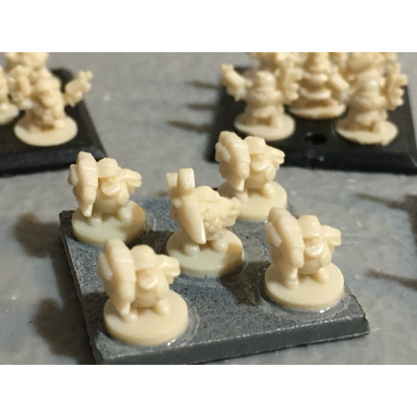 A24534 EPIC 40K SQUAT WARRIORS 5 BASES GAMES WORKSHOP WARHAMMER GW