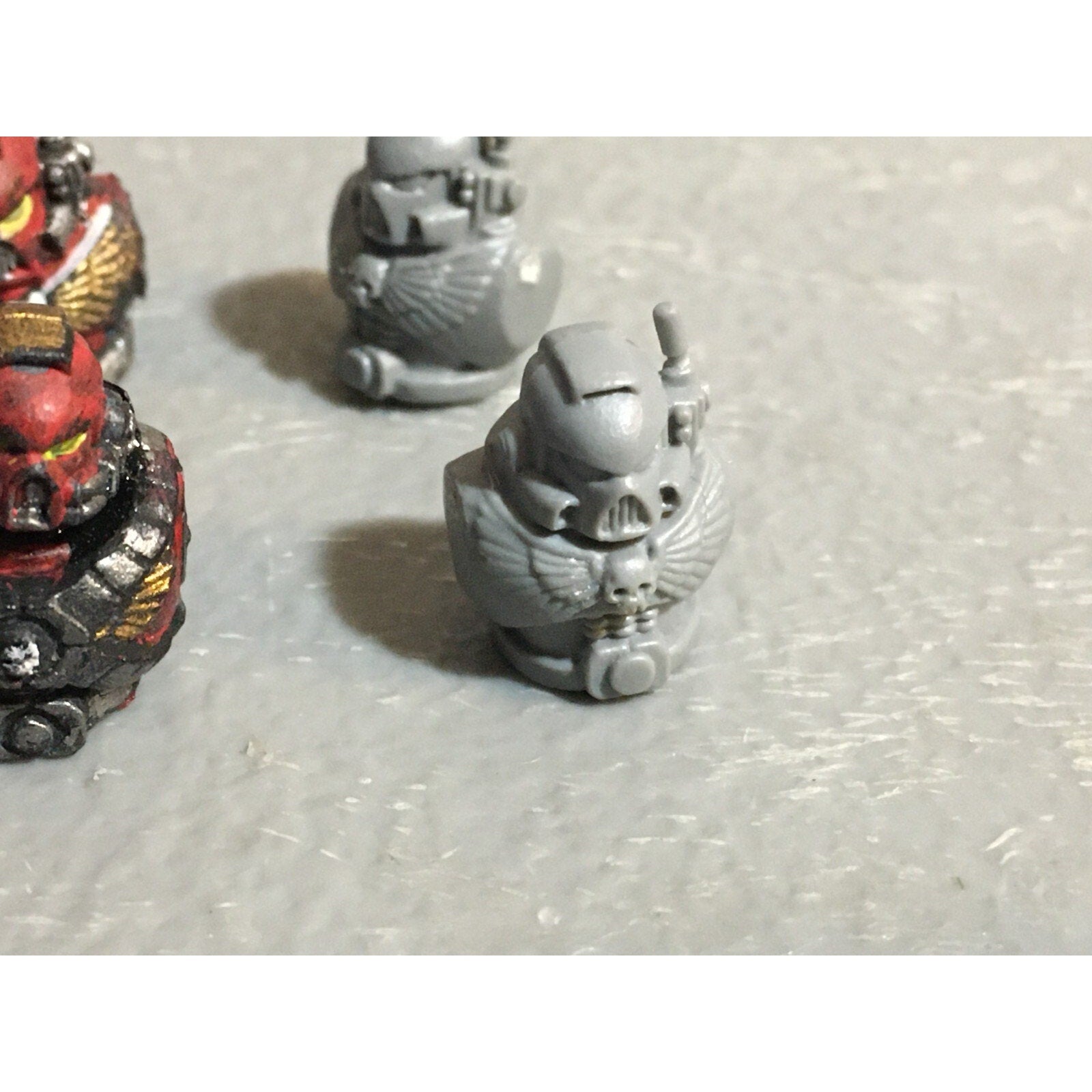 A23086 WARHAMMER 40K SPACE MARINES BITS LOT HEADS TORSOS GAMES WORKSHOP GW