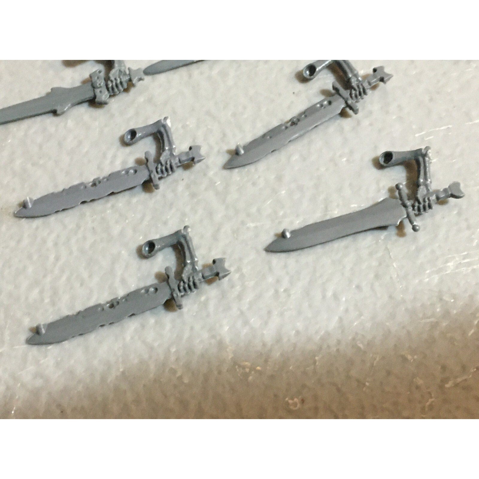 A23416 WARHAMMER FANTASY VAMPIRE COUNTS BITS LOT SKELETON WIGHT SWORD ARMS GW