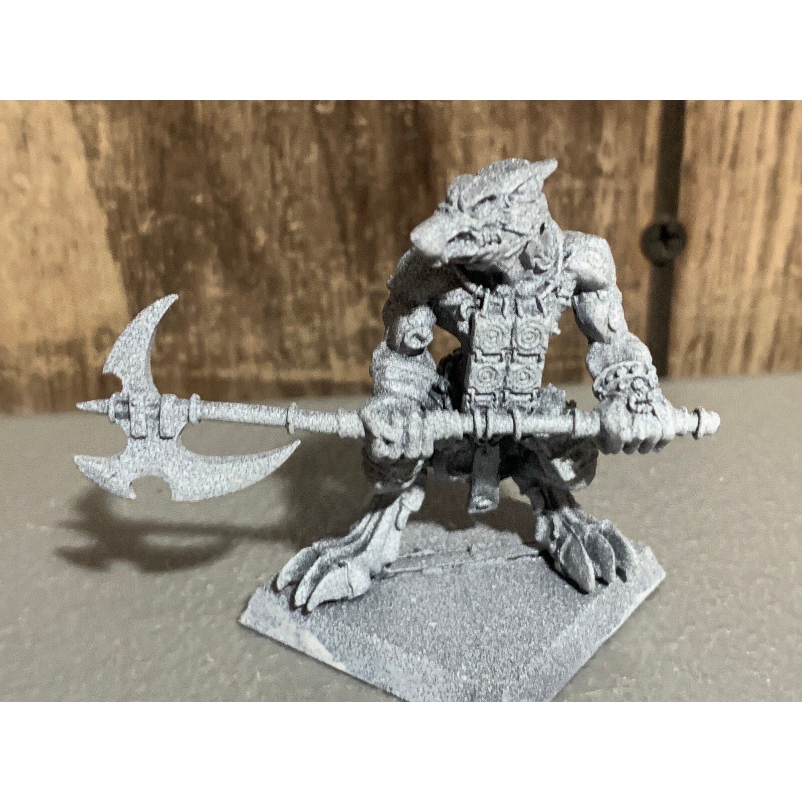 A16304 RACKHAM CONFRONTATION METAL OOP WOLFEN REPENTANT