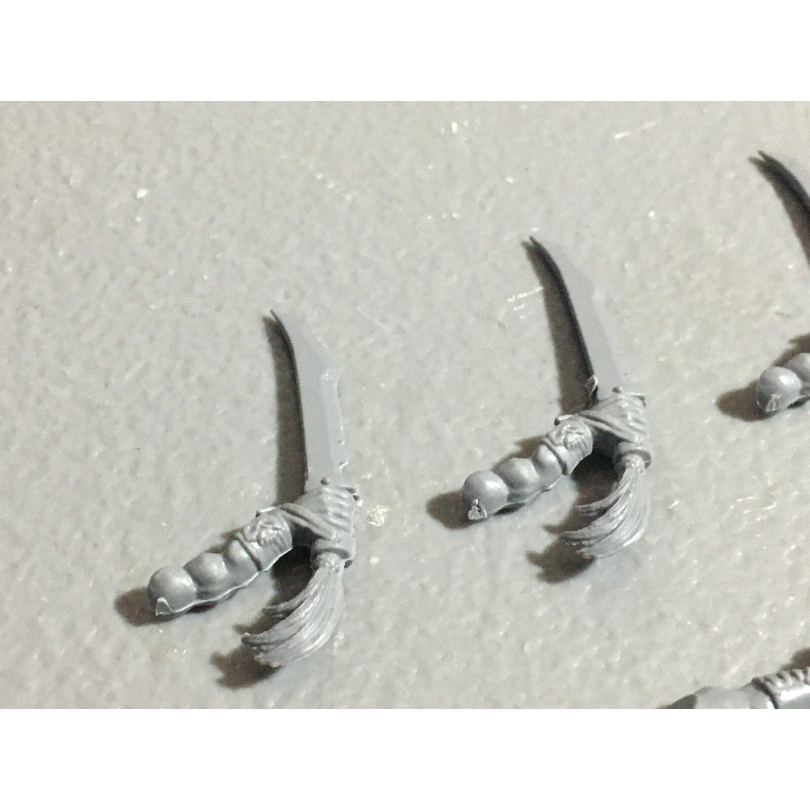 A22630 WARHAMMER FANTASY ORCS & GOBLINS BITS LOT GOBLIN WOLF RIDER ARMS GW