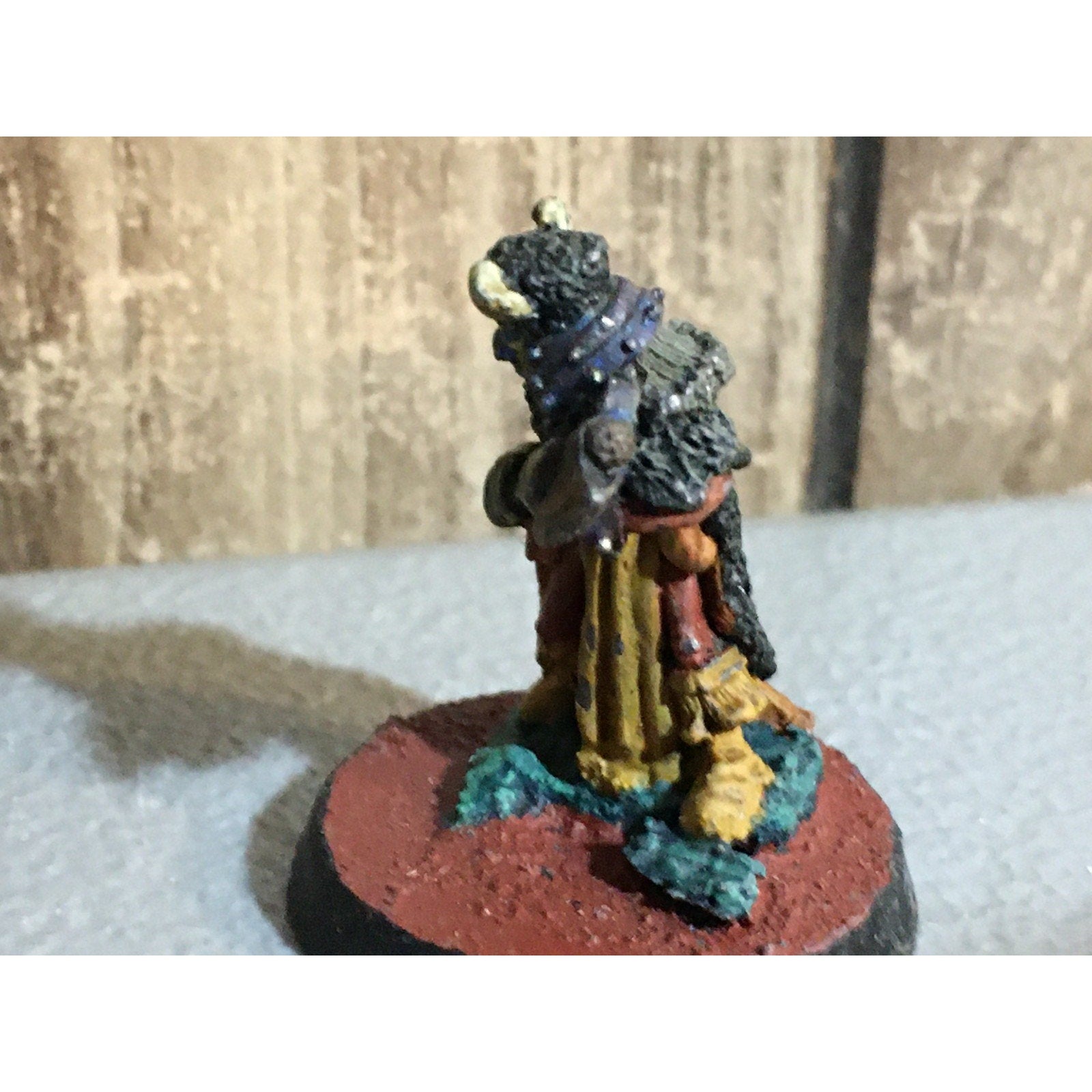 A32470 WARHAMMER FANTASY CITADEL VINTAGE HOBGOBLIN WARRIOR METAL PAINT BASE