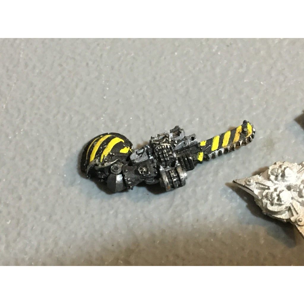 A25114 WARHAMMER 40K CHAOS SPACE MARINES BITS LOT TANK PLATE HOOK 4 BIT METAL GW